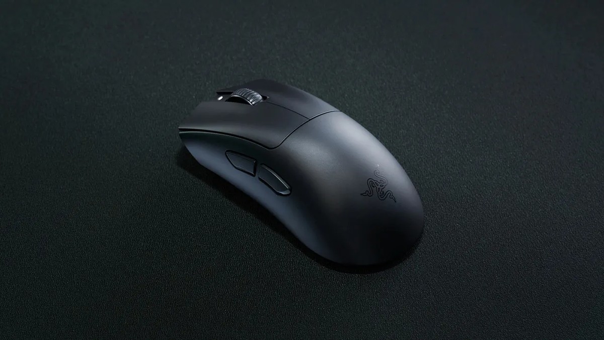Razer DeathAdder V3 HyperSpeedの製品画像
